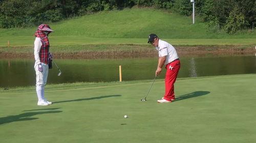 高尔夫球比赛视频